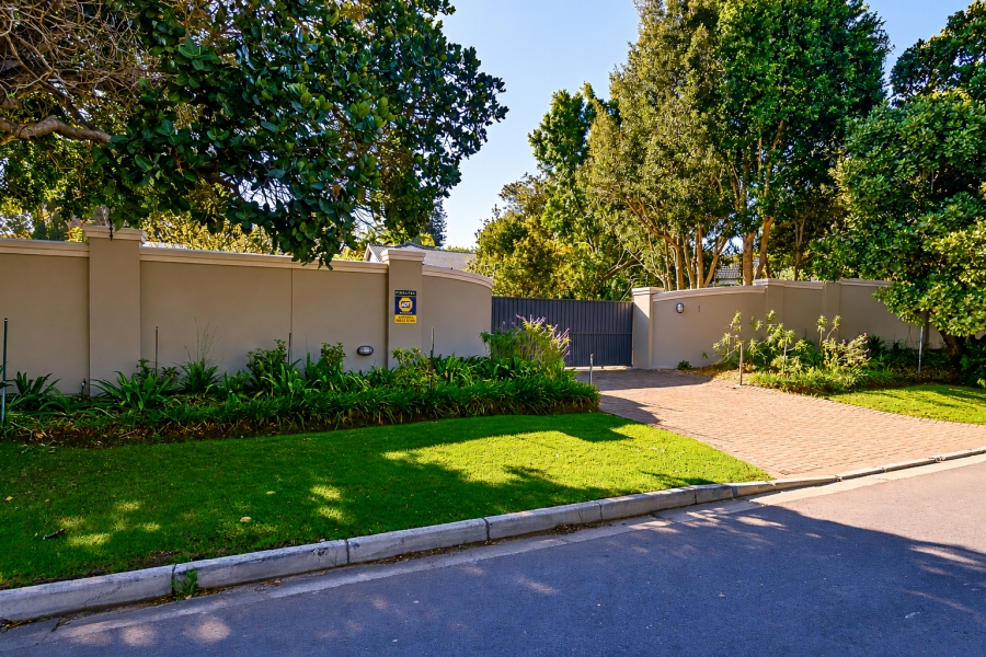 5 Bedroom Property for Sale in Constantia Western Cape